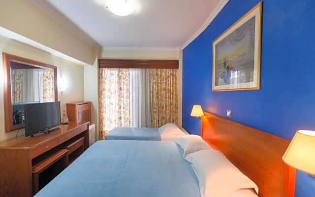 Grand Hotel