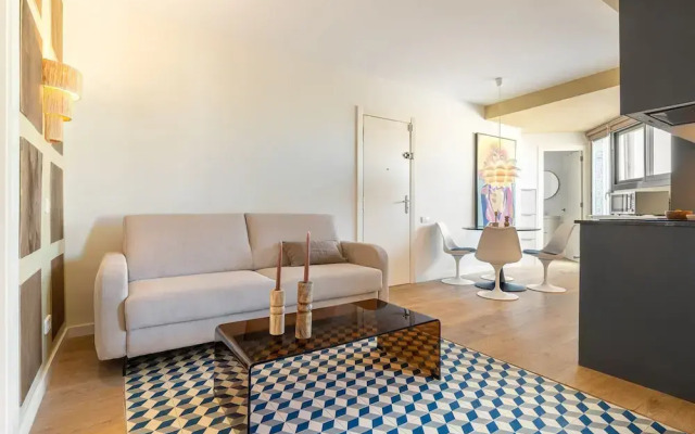 Sagrada Familia Apartment By Olala Homes