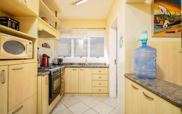 Apto c/churrasqueira a 300m da praia MDO201