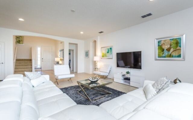 9-Bedroom Villa in Davenport 6160BOA
