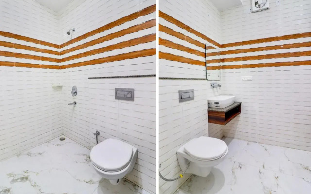 Collection O 701138 Hotel Golden Grand