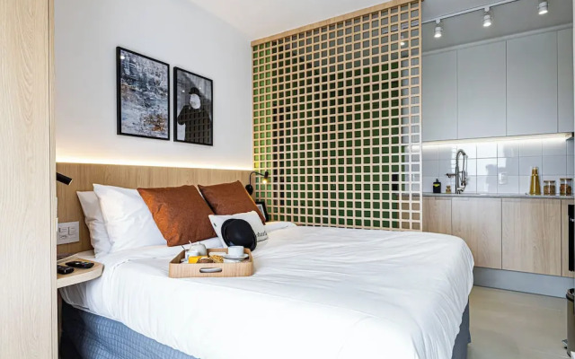 Charlie For You Paraiso