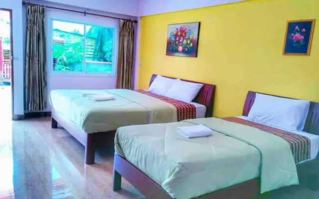 Benjawan Chalet Resort
