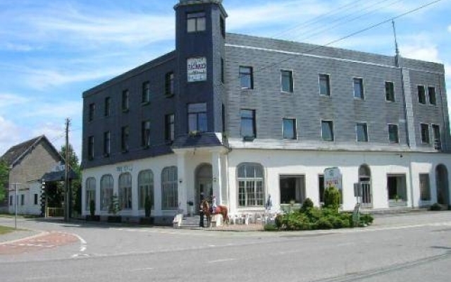 hotelImage