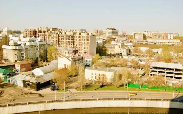 LUXKV Apartment on Nikoloyamskiy 3A