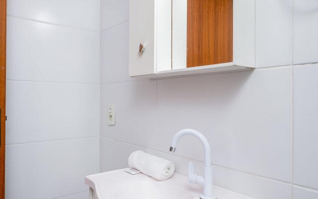 Lindo apato com varanda e churrasq RSE203