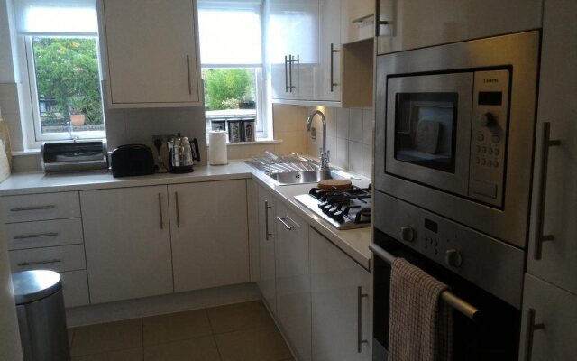 Monarch House Serviced Apartments