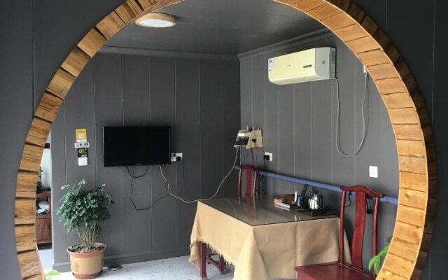 Hongluosi Lijia Farmstay