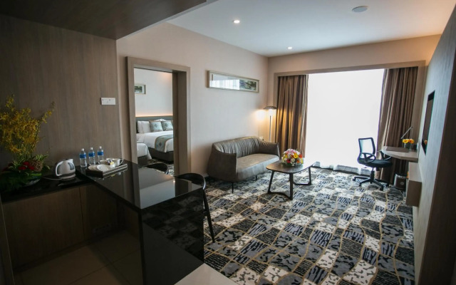 V8 Hotel
