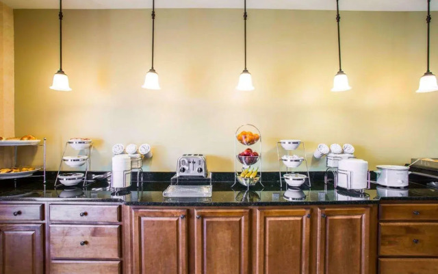 Sleep Inn & Suites Washington near Peoria