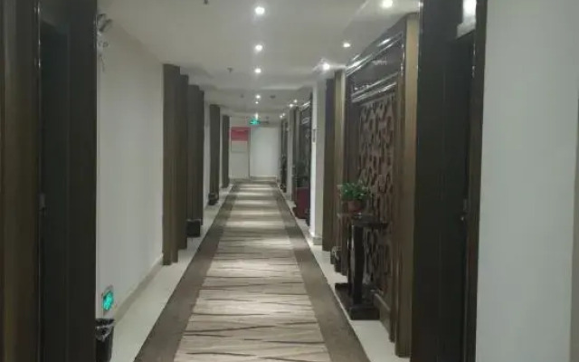 Chibi Telecom Times Hotel