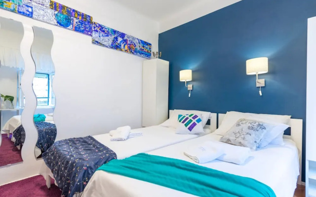 Star Rooms & Studios