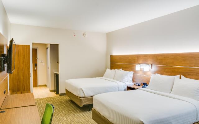 Holiday Inn Express & Suites Russellville, an IHG Hotel