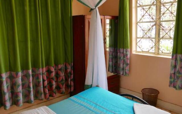 Hotel Acacia City