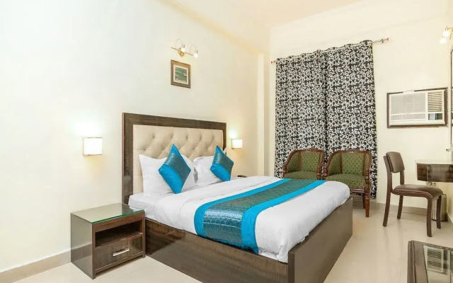 OYO 14245 Amitabh Guest house