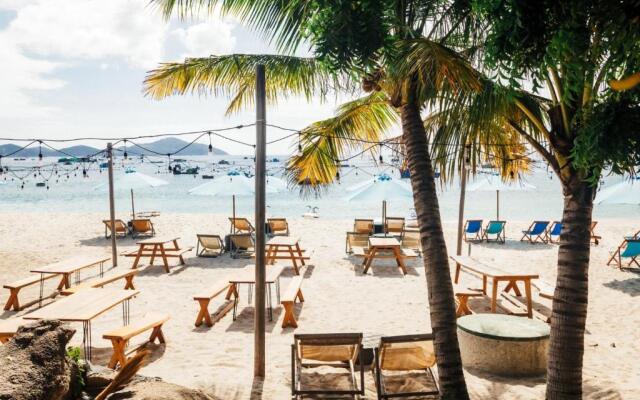 Villa Đảo Hoa Vàng Cam Ranh - Venue Travel