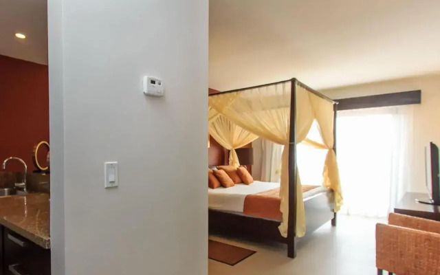 AT 1110 Studio perfect getaway Close Mamitas Beach