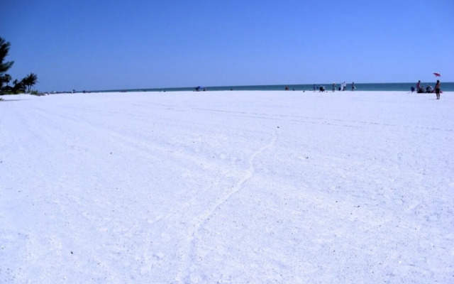 Anna Maria Island 1301 6B