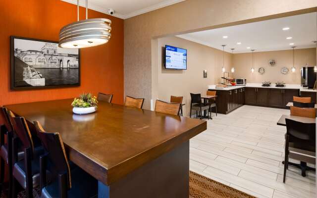 Best Western Muscatine / Pearl City Hotel