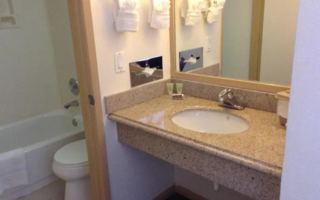 Portofino Beach Inn