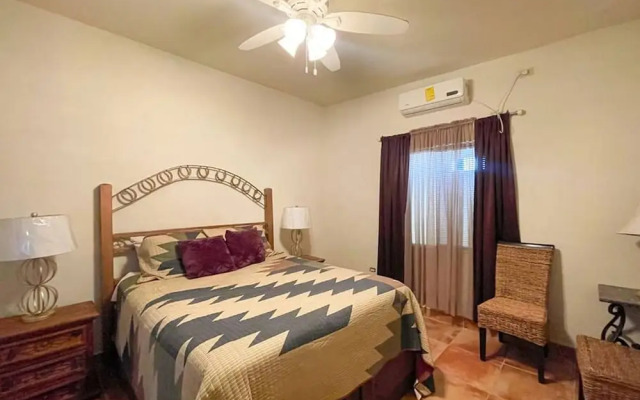 Homely Mexican Accent Apartment 2