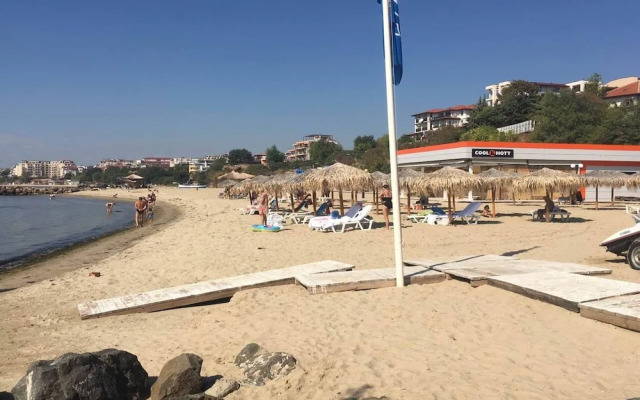 Etara 3 Apart Complex