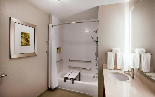Staybridge Suites Scottsdale - Talking Stick by IHG
