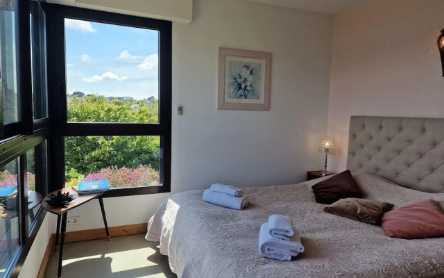 Architect Villa With Fantastic sea View, Locquirec