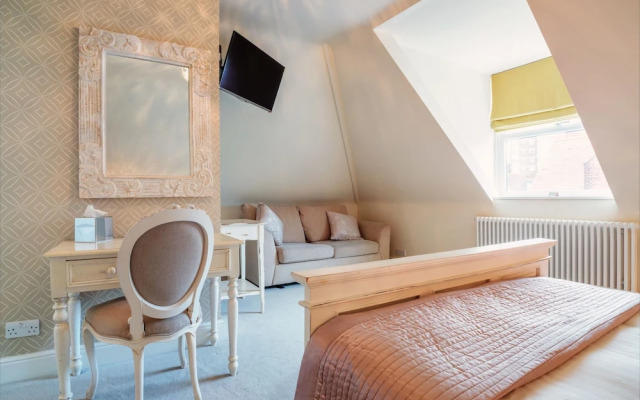 Somerset House Hotel & Restaurant