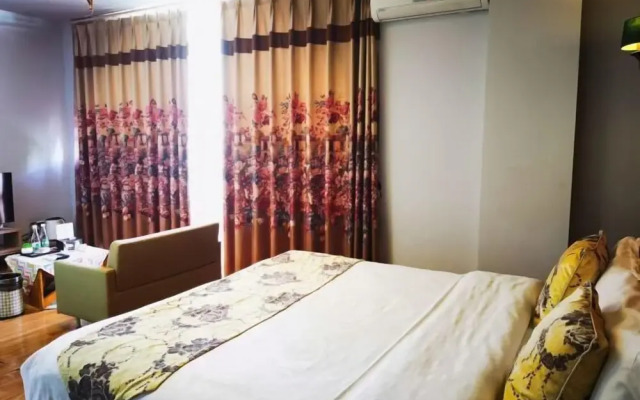 Human Touch Warmly Nest