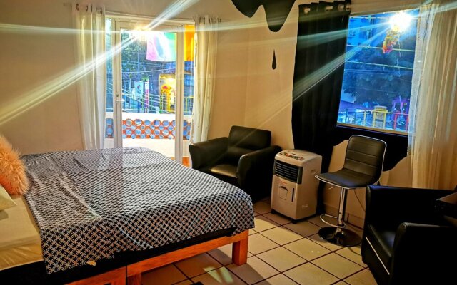 Vela Lounge & Hostel PV - Caters to Male