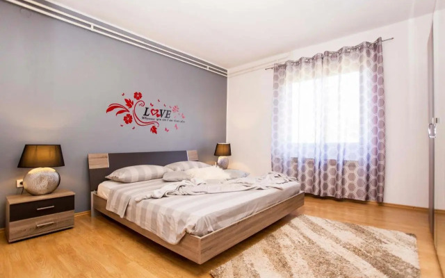 Paola Apartment