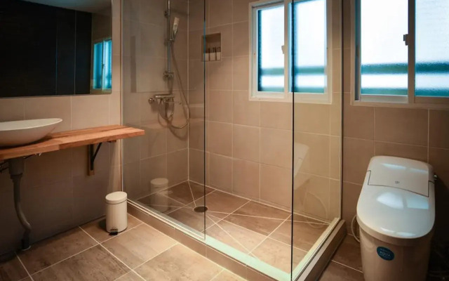 Sheltered Inn Hakuba