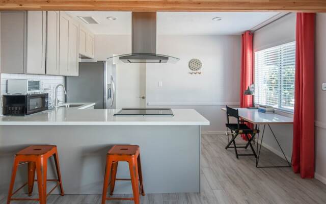 Sleek 3BR Home in Arcadia by WanderJaunt