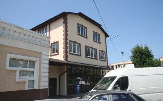Kvartirny Dom on Karla Marksa 23