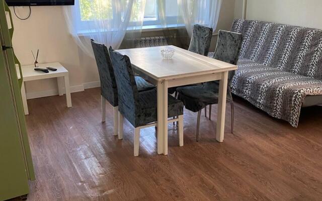 Apartments on Lenin Avenue 98