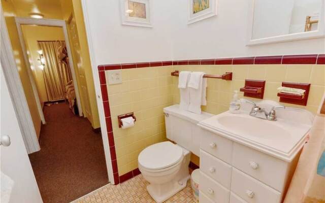 Sea Rocket 26 - Studio Condo