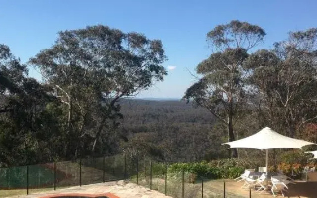 The Hideaway Retreat