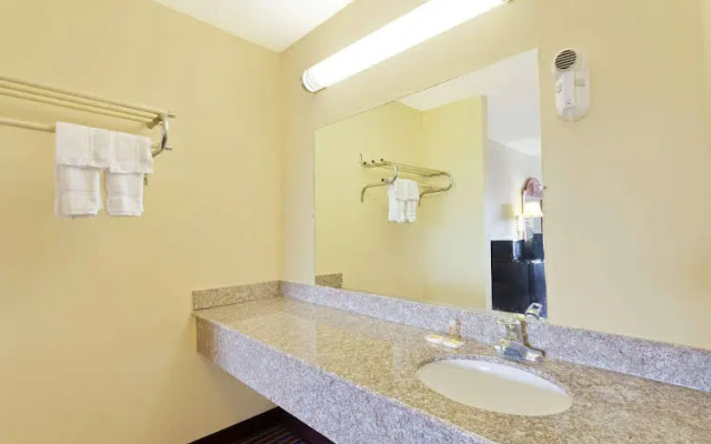 Days Inn Downtown-Nashville West Trinity Lane