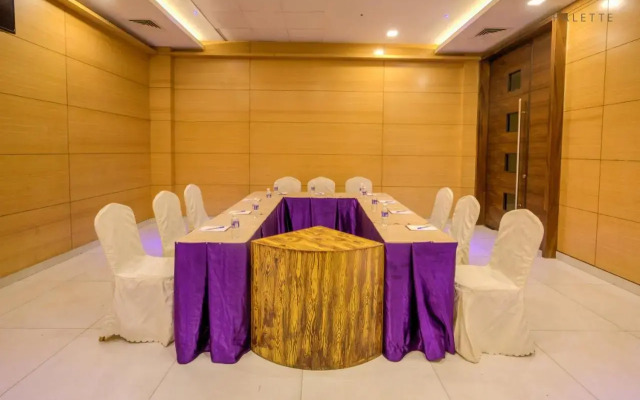 Hotel Pioneer Grand Palace