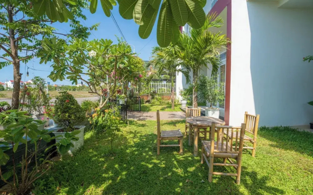 Yellow Daisy Villa