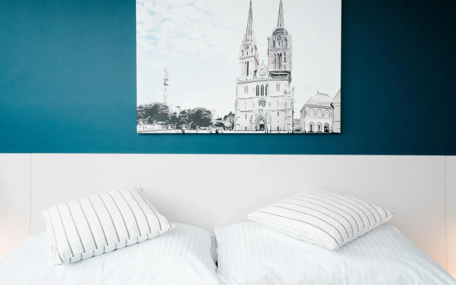 Hotel Blue