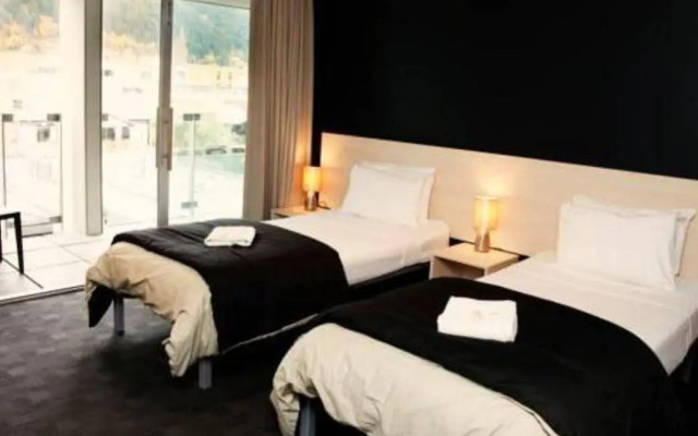 Nomads Queenstown Backpackers