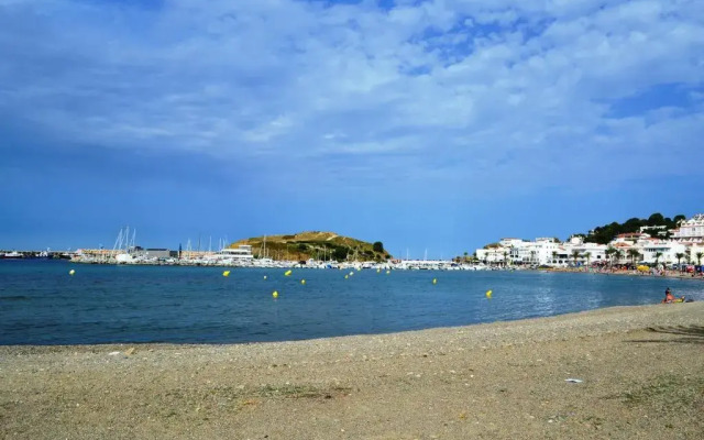 Port Castellar 6