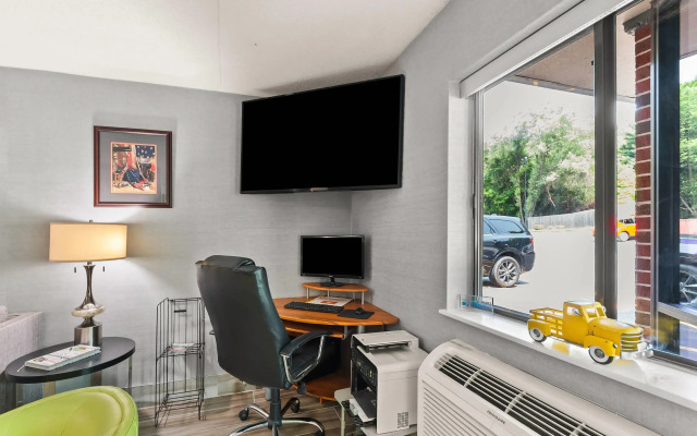 Quality Inn Harpers Ferry - Charles Town