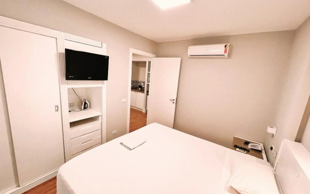 Slaviero Suites Curitiba Soho