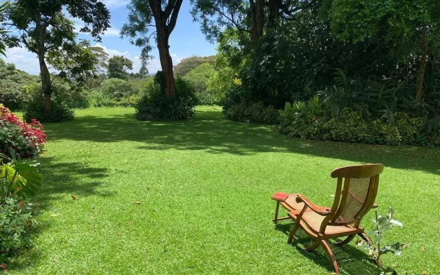 Kawamwaki Farm House