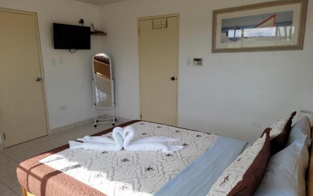 Roncado Cheerful-3 Bedroom Home Aruba