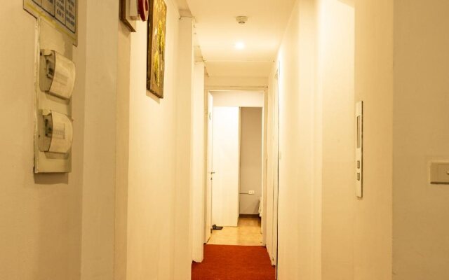 Lucky Hotel 69