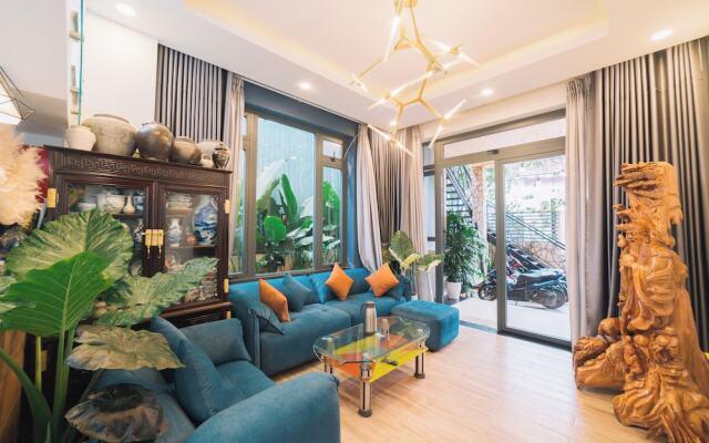 Suda House